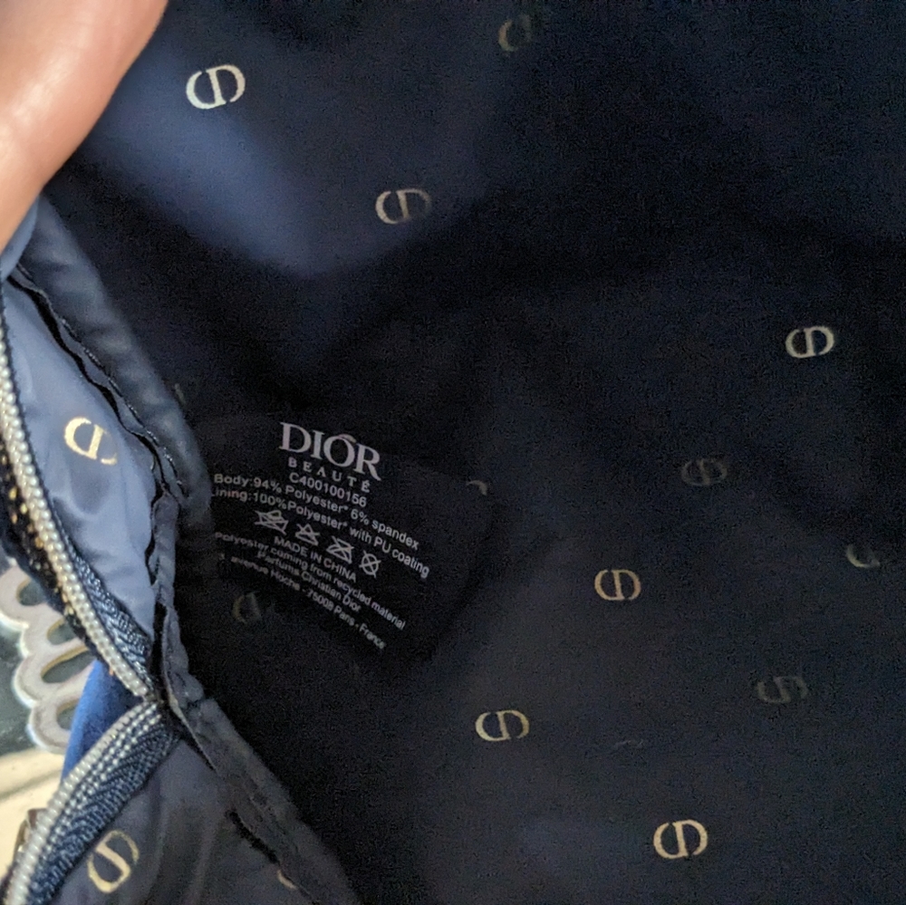 Dior cosmetic pouch - Picture 9 of 10